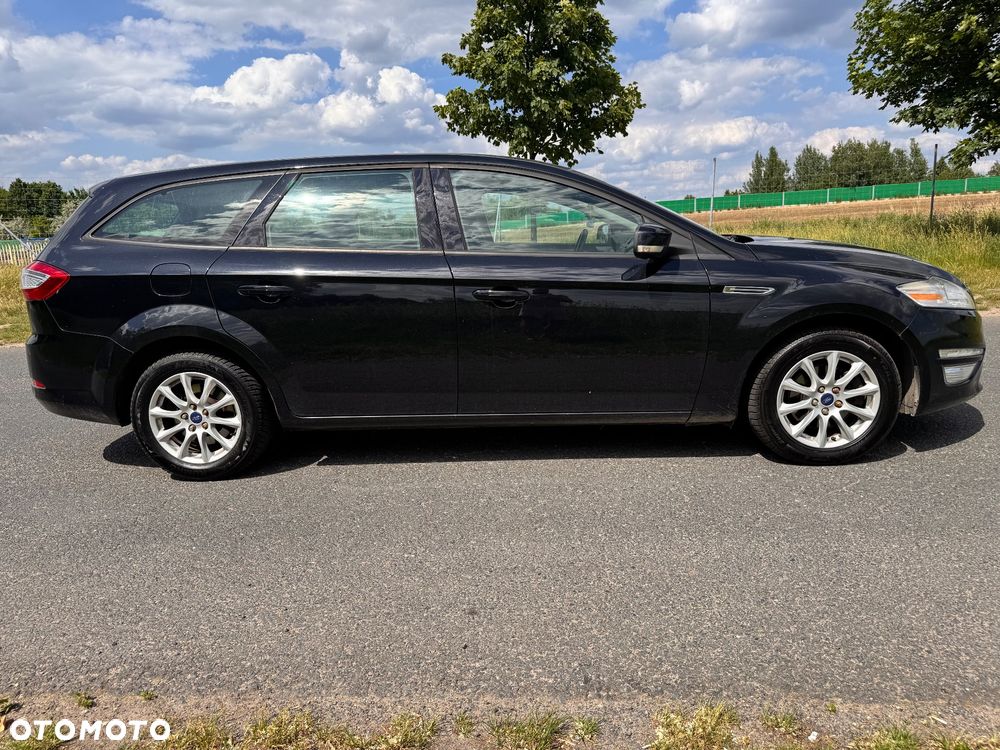 Ford Mondeo SW 1.6 TDCi Ambiente - 11