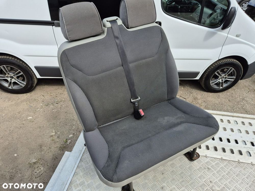 Renault Trafic - 16