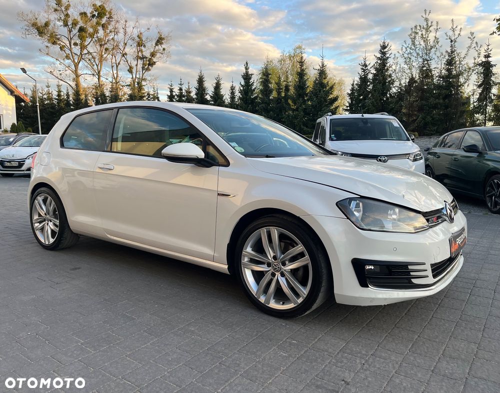 Volkswagen Golf - 3
