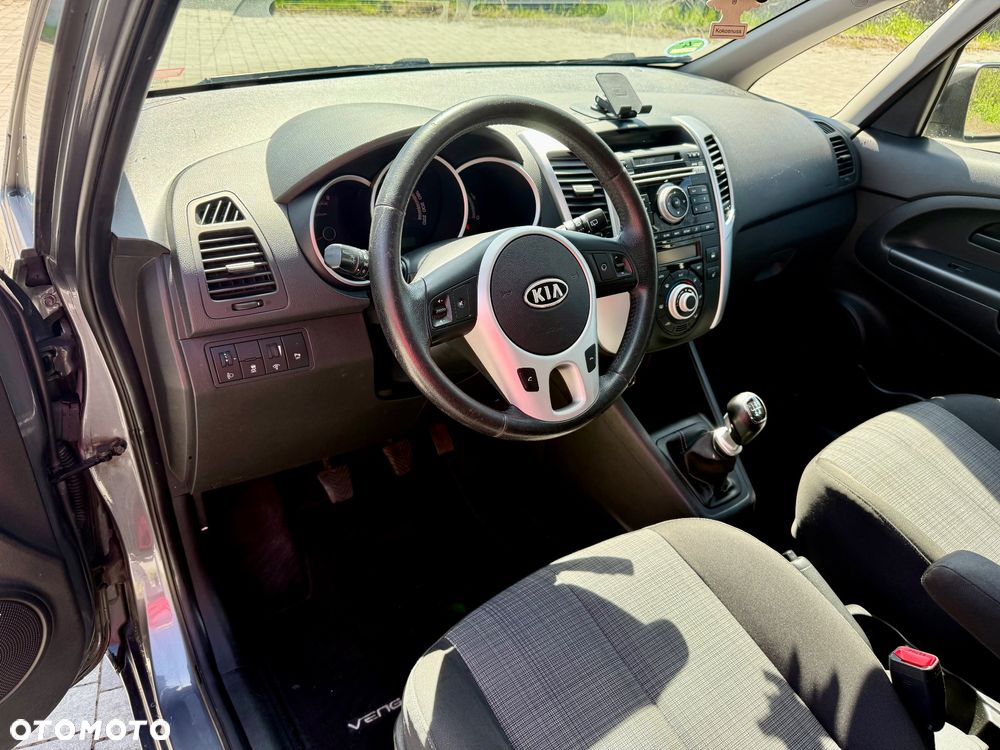 Kia Venga 1.4 CVVT Titanium Collection - 32