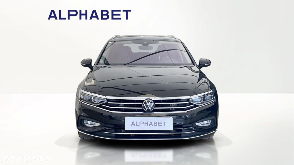 Volkswagen Passat - 8