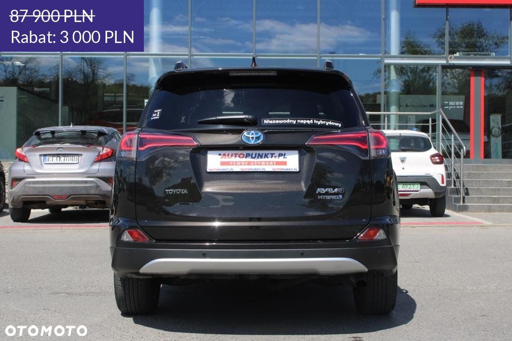 Toyota RAV4 - 6