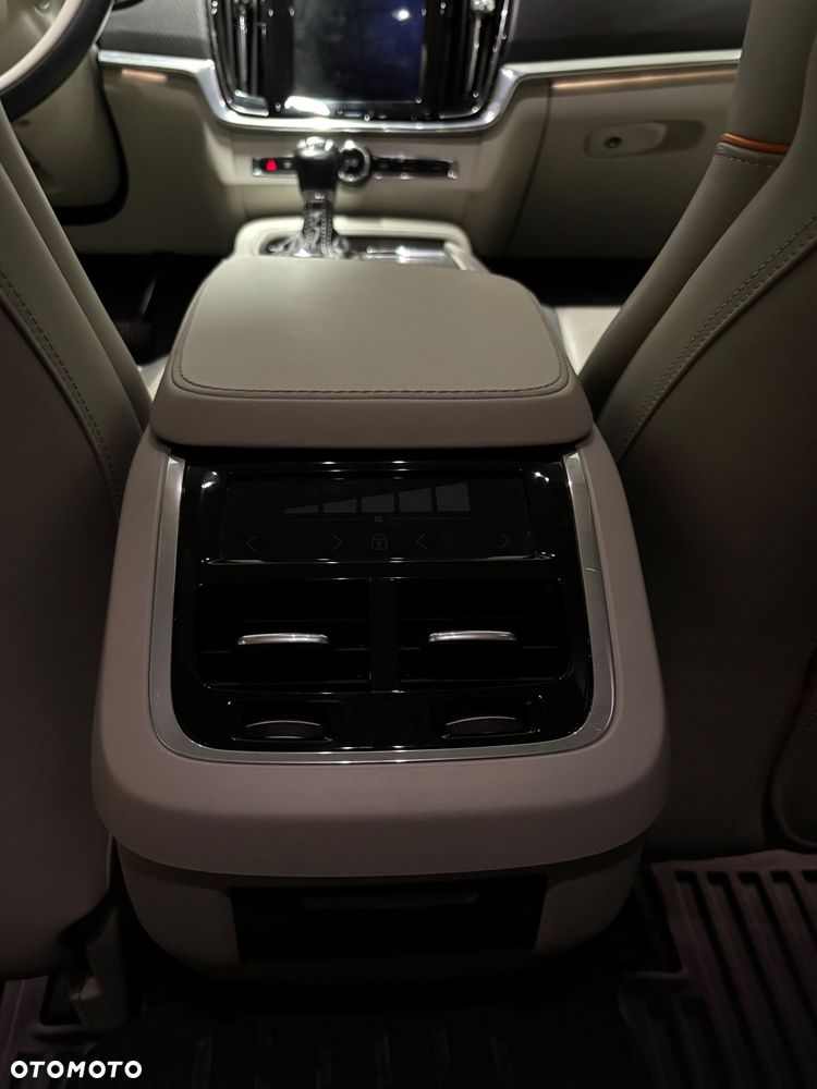 Volvo V90 Cross Country D5 AWD - 15