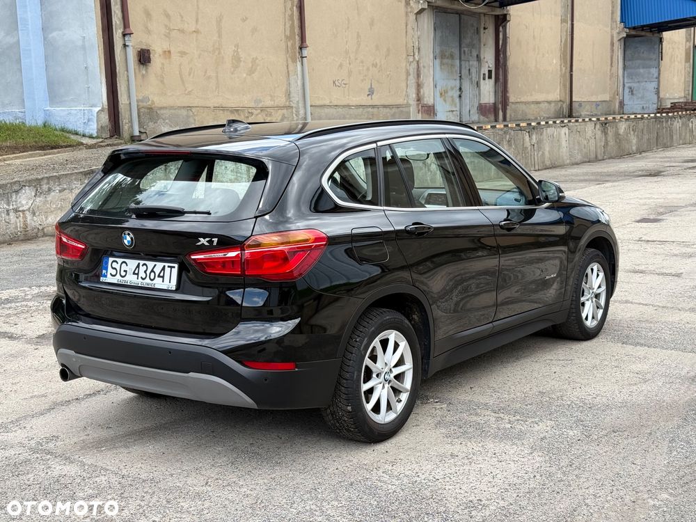 BMW X1 xDrive18d Advantage sport - 11