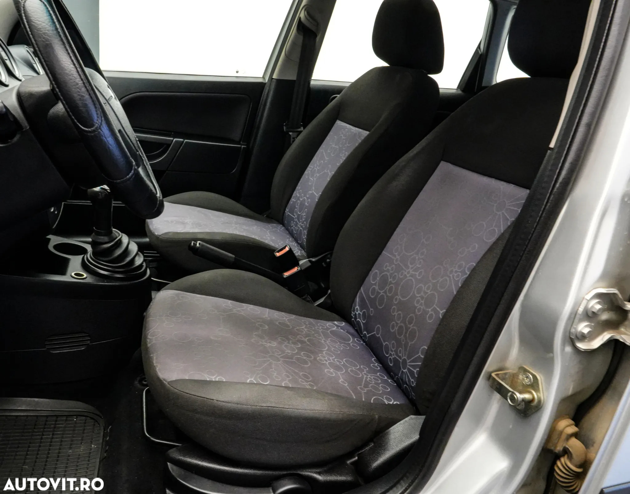Ford Fiesta 1.4 TDCi Comfort - 14