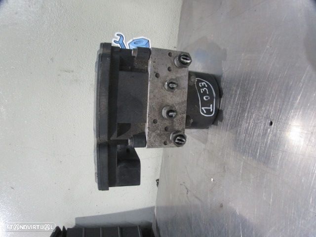 Abs BV612C405AJ  10021208904 FORD FOCUS  3 FASE 1 2012 1.6 Tdci 95CV 5P BRANCO - 3