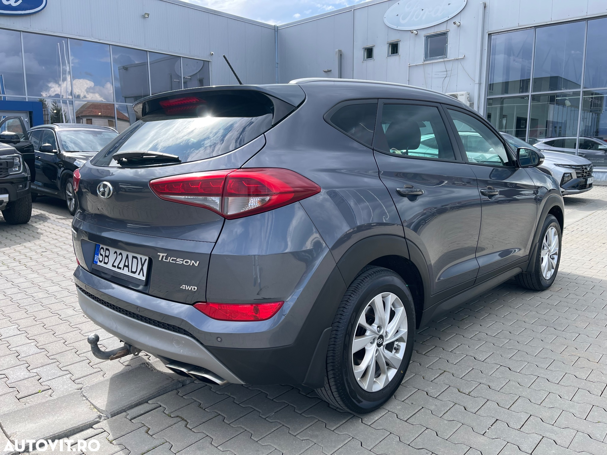 Hyundai Tucson 1.6 T-GDi 4WD 6MT Premium - 11