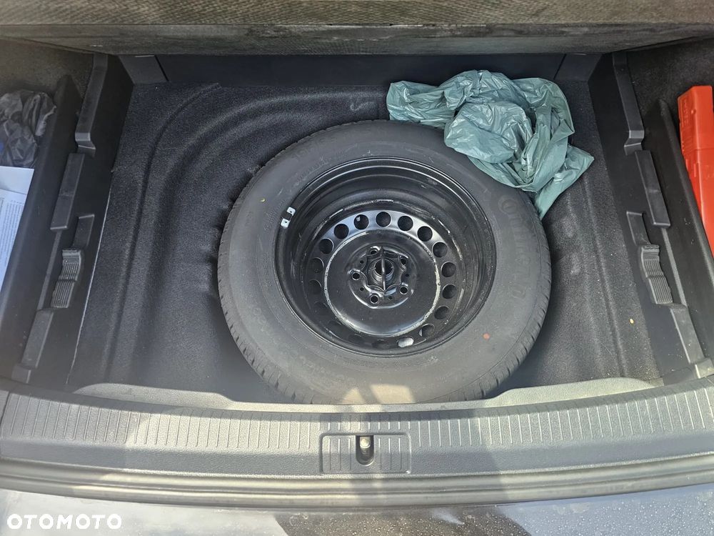 Volkswagen Golf - 15