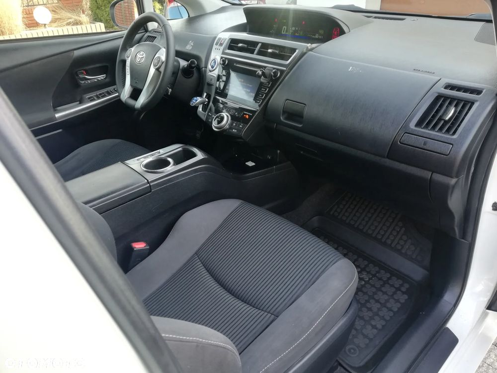 Toyota Prius+ (Hybrid) Comfort - 18