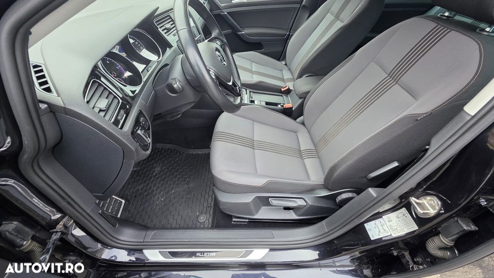 Volkswagen Golf 2.0 TDI Highline - 25