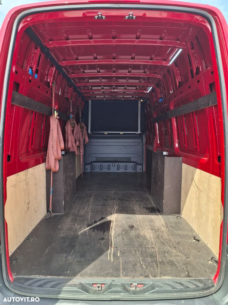 Mercedes-Benz Sprinter - 15