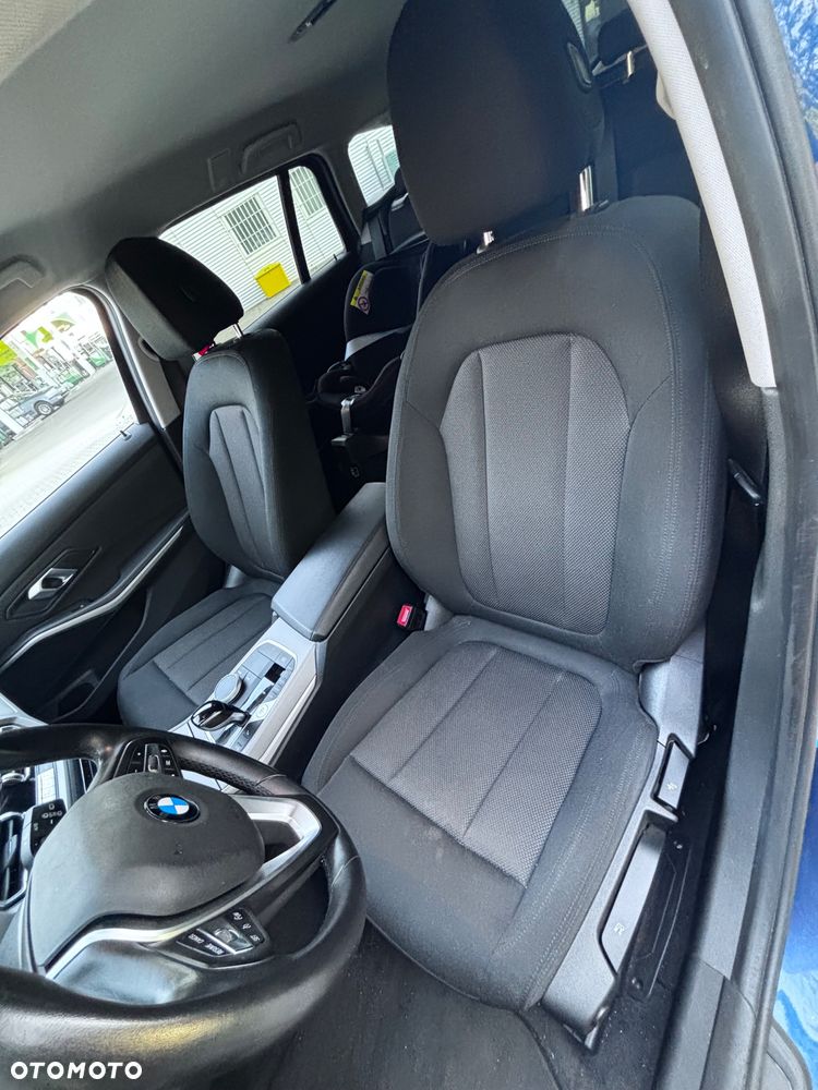 BMW Seria 3 320d MHEV Luxury Line sport - 36