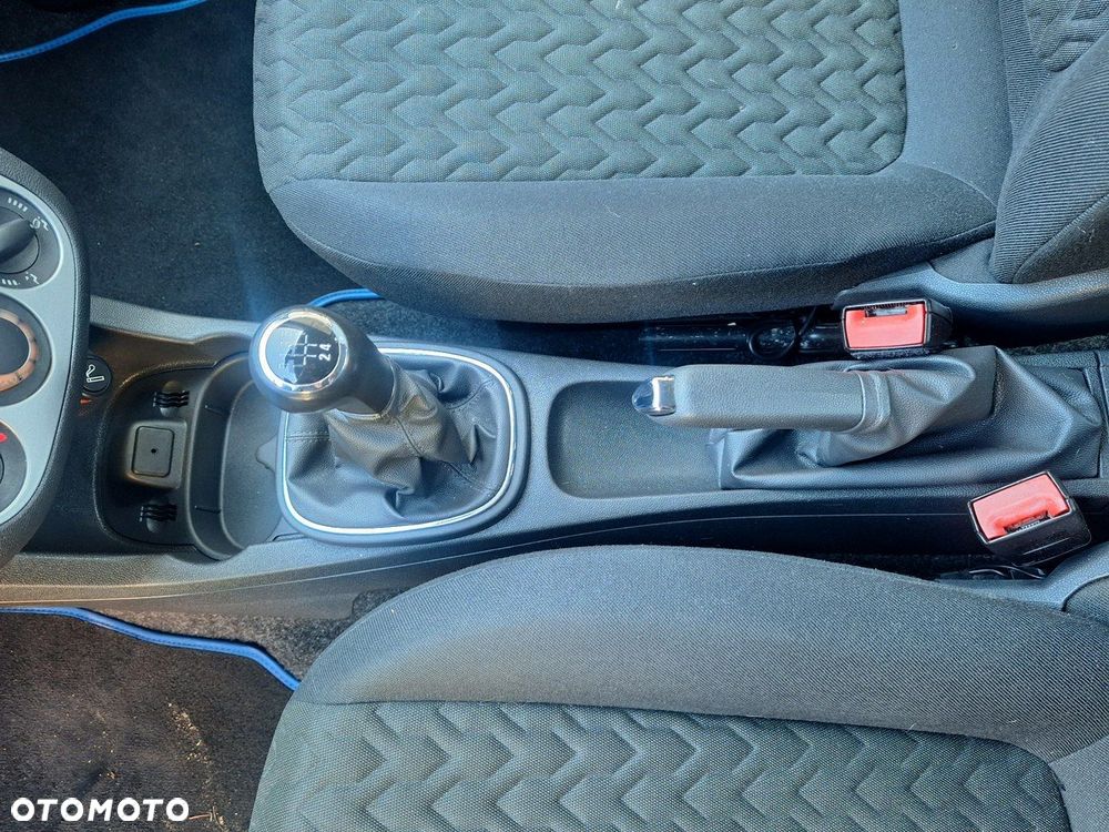 Opel Corsa 1.2 16V 111 - 21