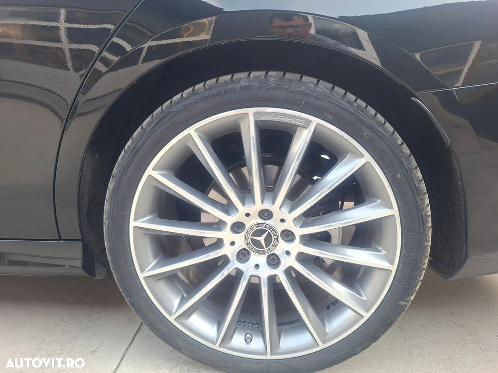 Mercedes-Benz E 220 d T 9G-TRONIC AMG Line - 37
