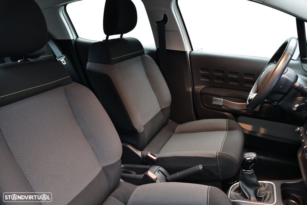 Citroën C3 1.2 PureTech Shine - 19