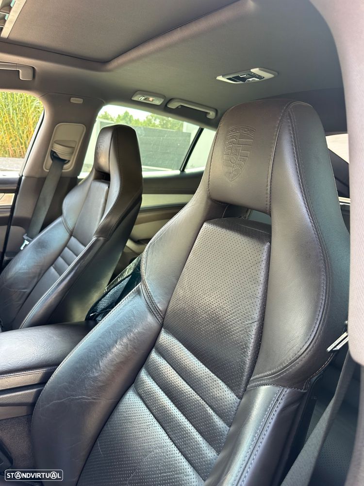 Porsche Panamera Platinum Edition - 6