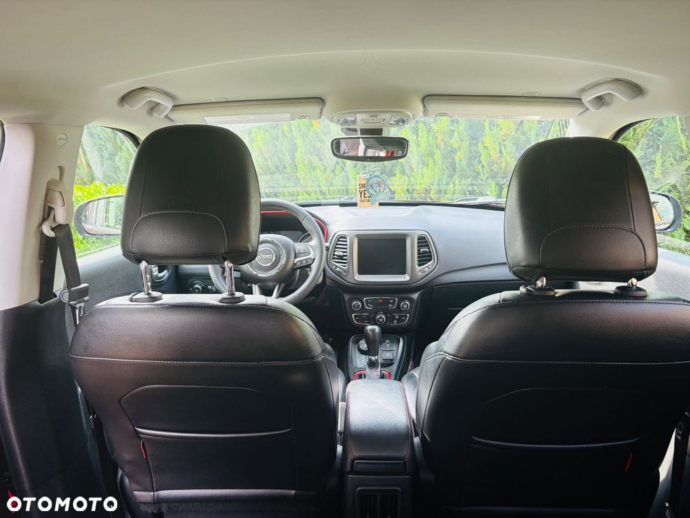 Jeep Compass - 14