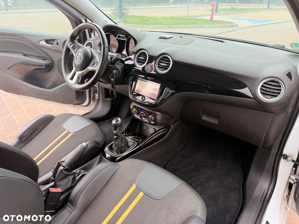 Opel Adam 1.2 White Link - 15