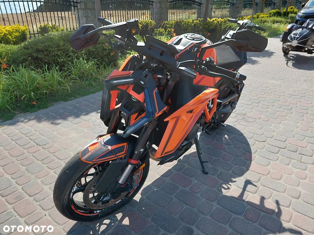 KTM Super Duke - 1