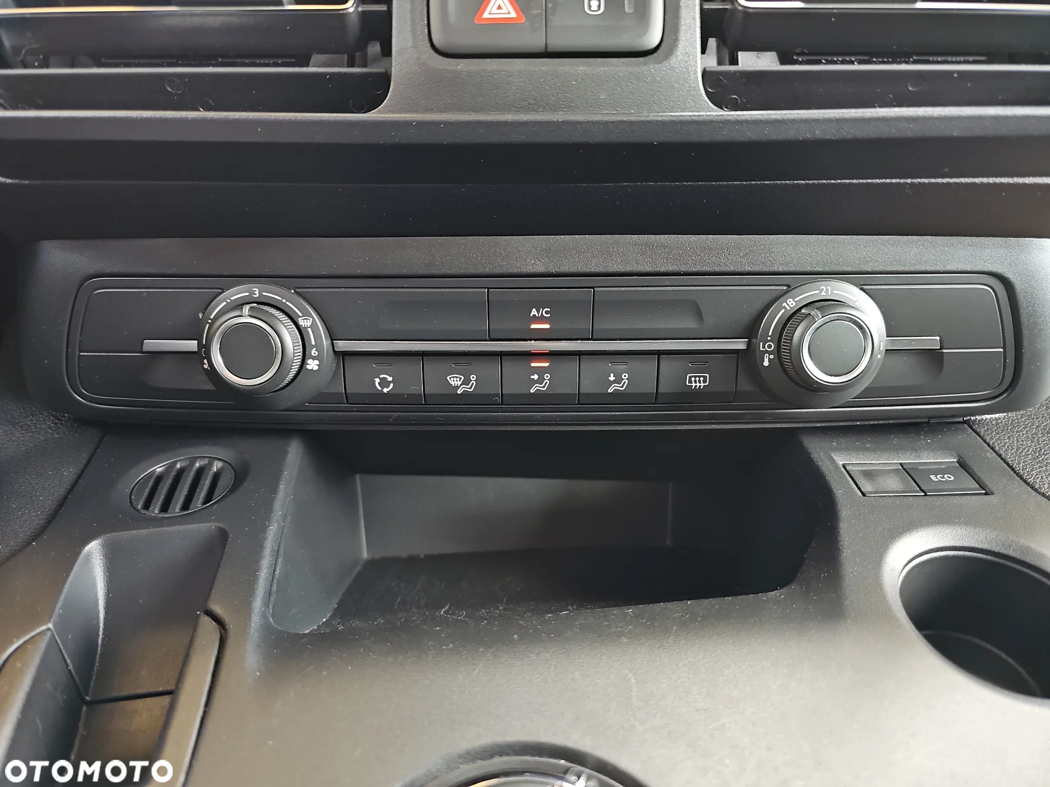 Toyota Proace City Verso Long 1.5 D-4D Business - 25