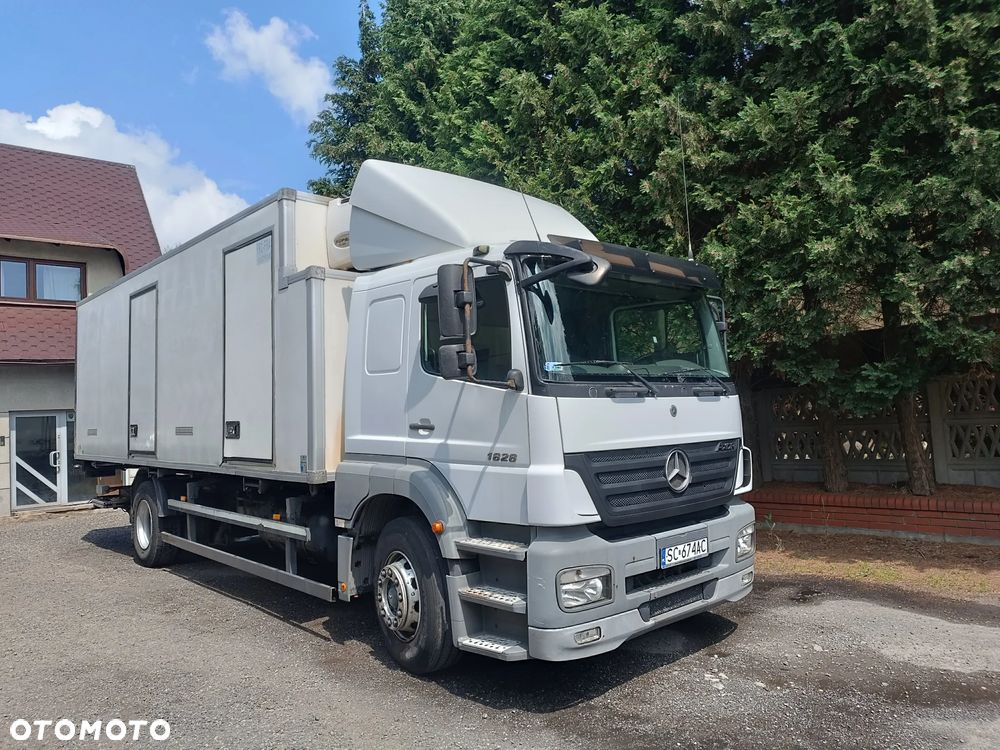 Mercedes-Benz AXOR 1828 - 2