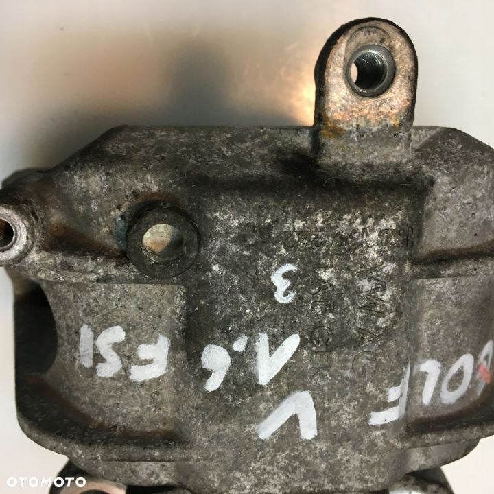 PODUSZKA SILNIKA VW GOLF V 1.6 FSI 1K0199262AQ - 2
