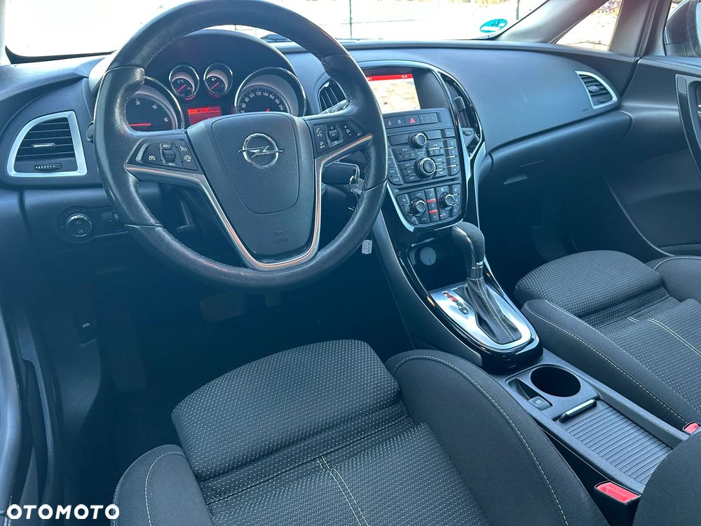 Opel Astra 2.0 CDTI DPF Automatik Exklusiv - 12