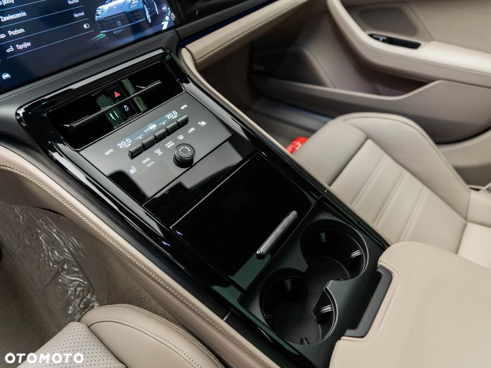 Porsche Panamera 4S E-Hybrid - 24