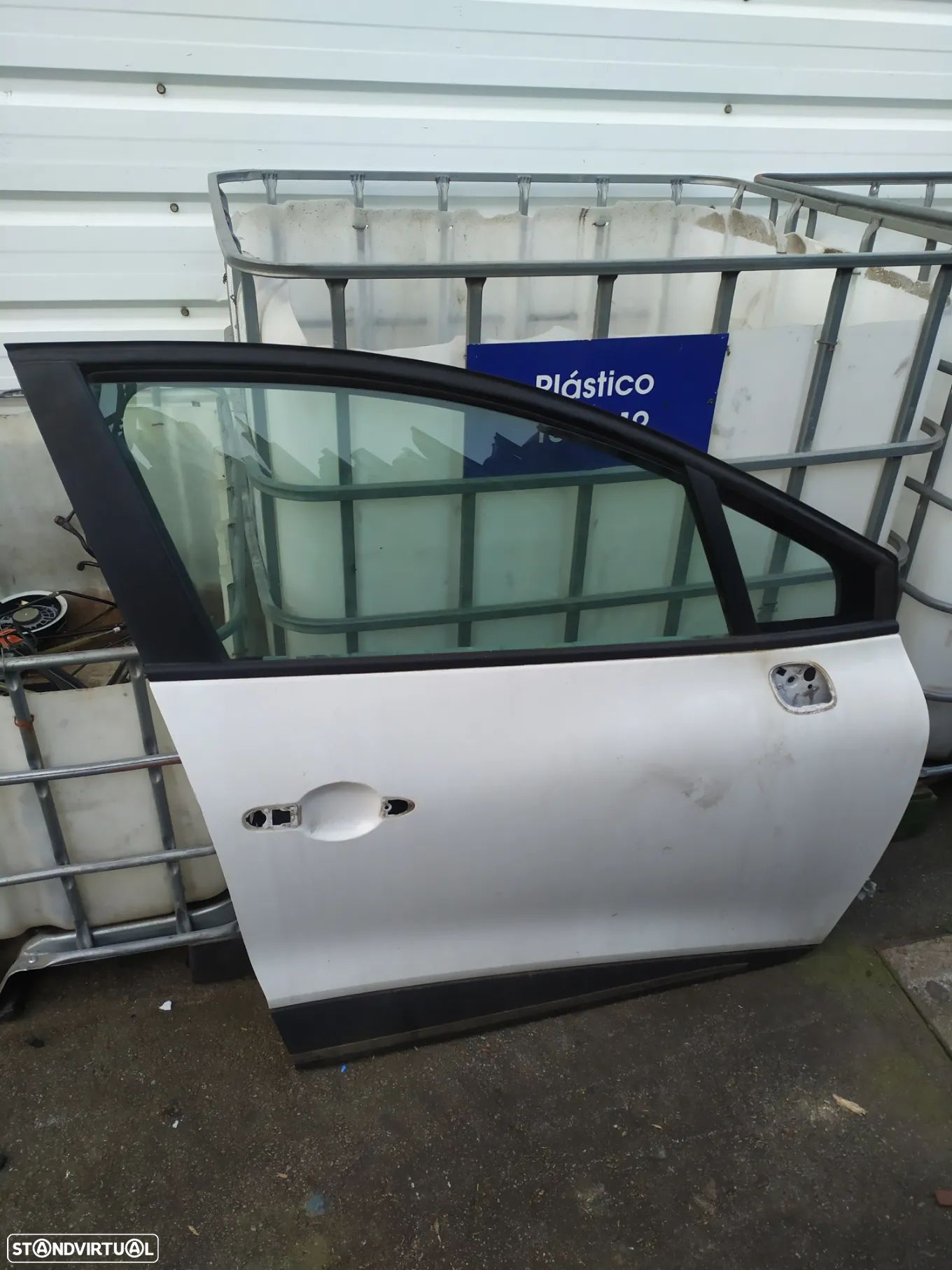 PORTA FRENTE DIREITA RENAULT CLIO IV - 1
