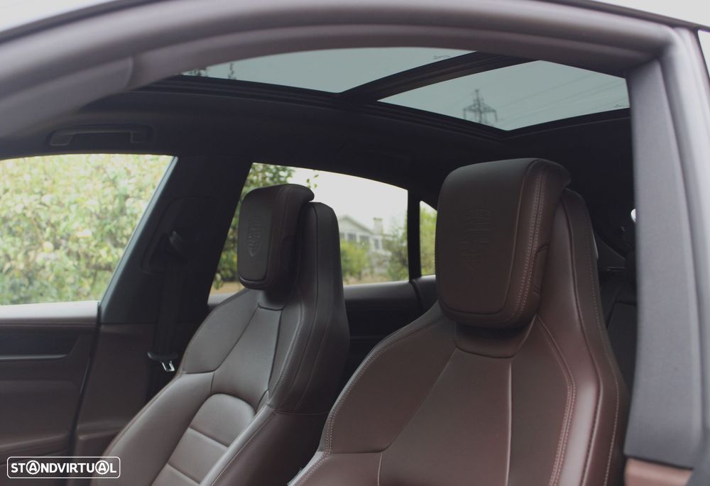 Porsche Macan Electric 4 - 24