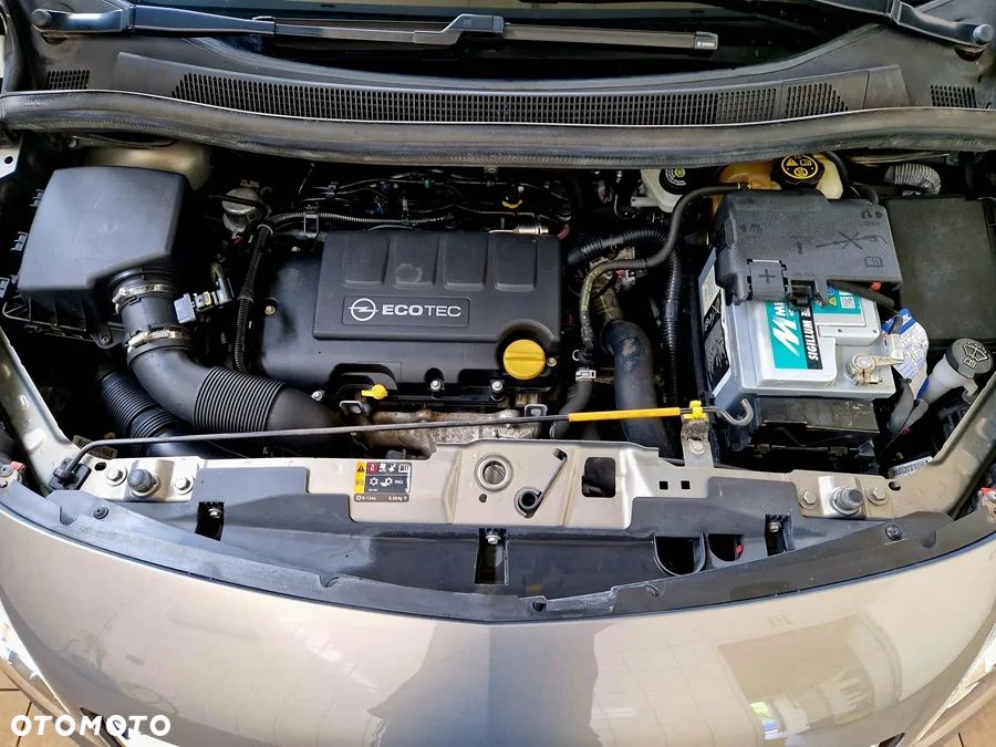 Opel Meriva 1.4 T Cosmo - 24