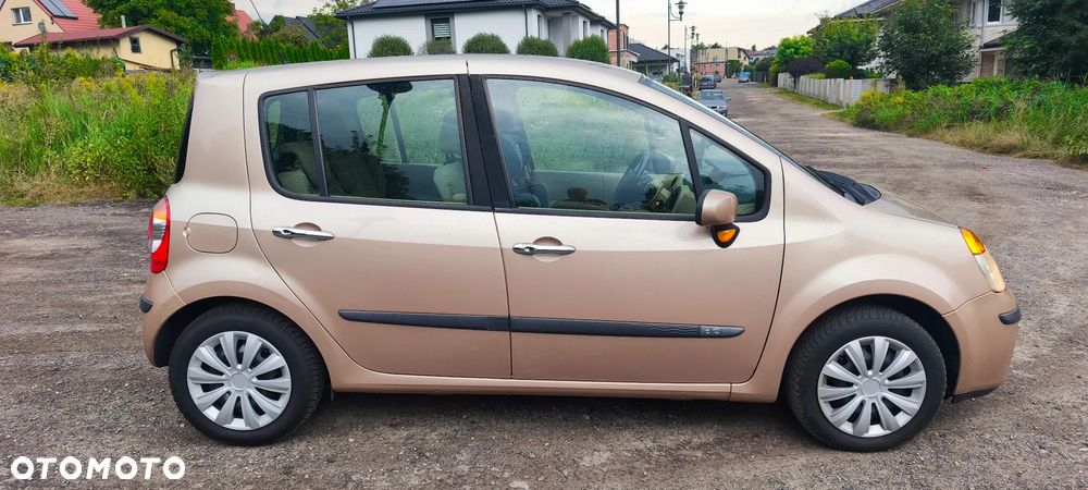 Renault Modus 1.5 dCi Dynamique - 4