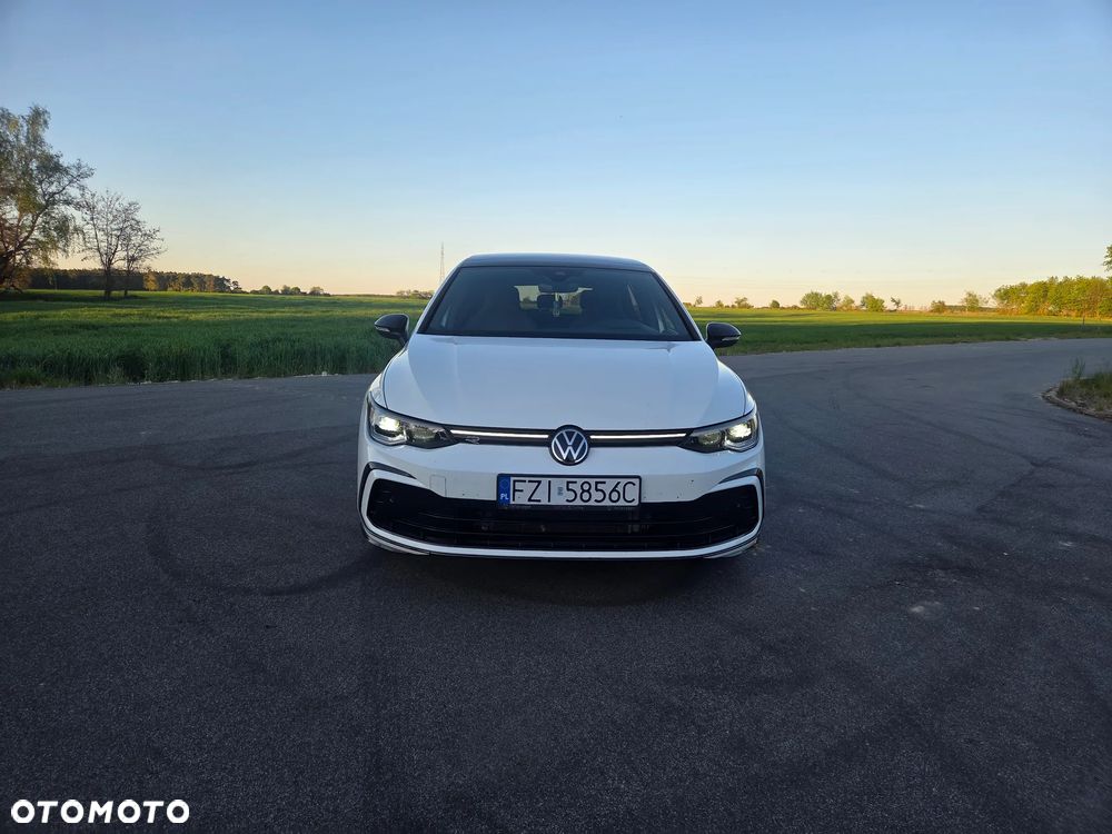 Volkswagen Golf 1.5 TSI OPF R-Line - 4