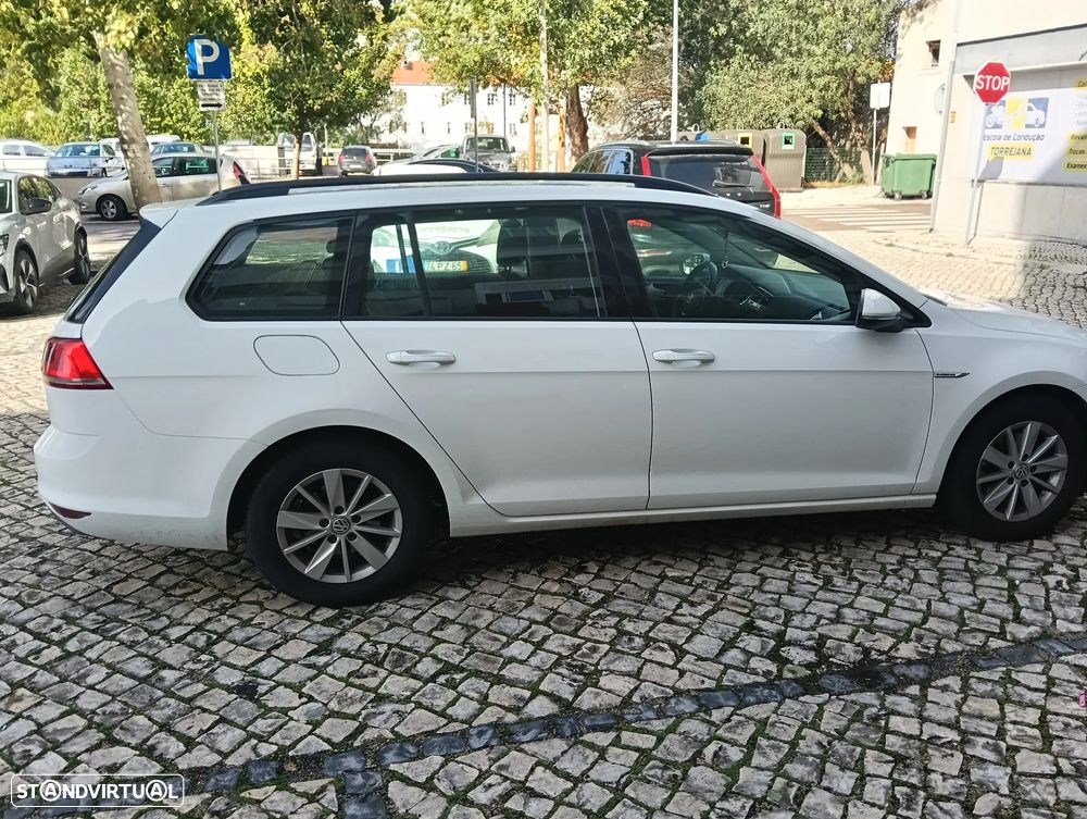 VW Golf Variant 1.6 TDi BlueMotion Confortline - 31