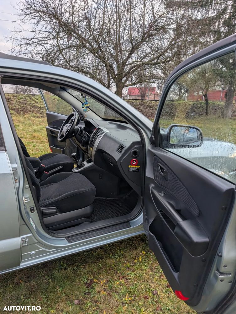 Hyundai Tucson 2.0 CRDI VGT 4WD GLS - 15