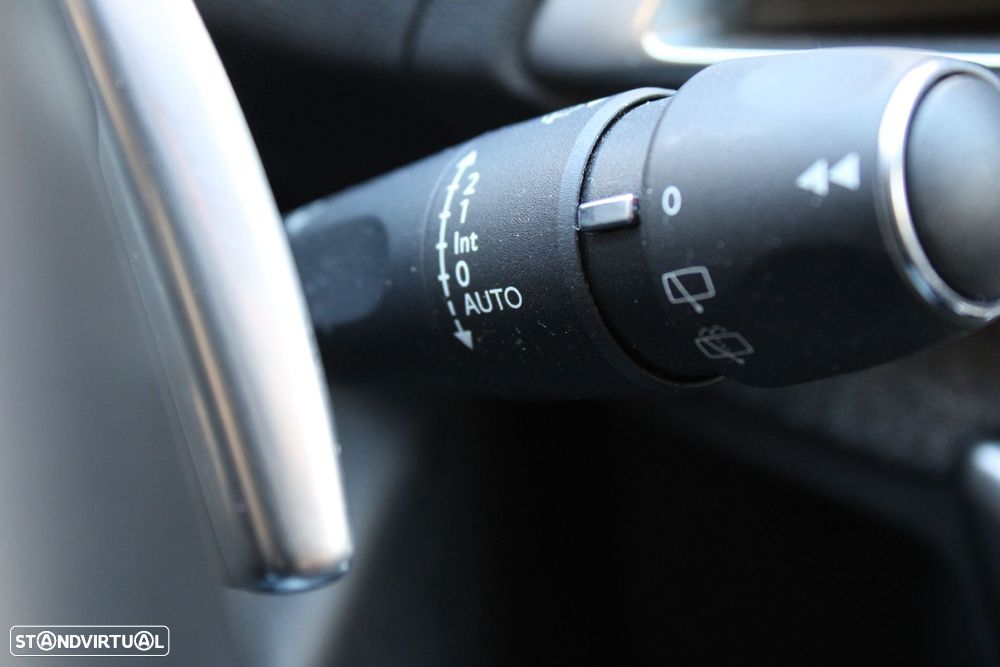 Peugeot 3008 1.2 PureTech Allure EAT6 - 16