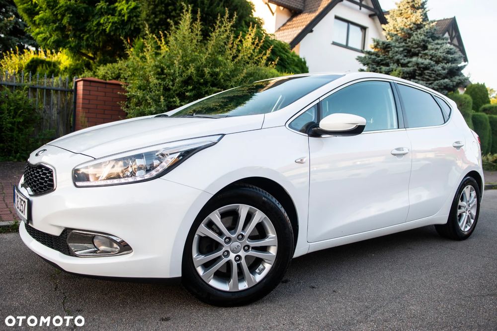 Kia Ceed 1.4 CVVT Vision - 1
