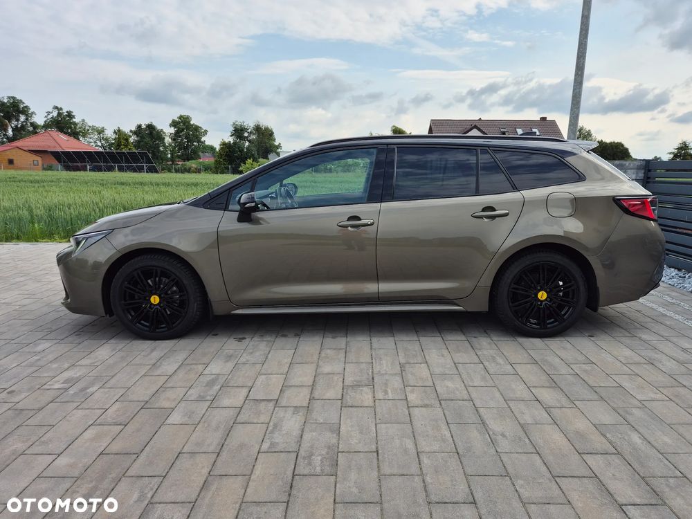 Toyota Corolla - 24