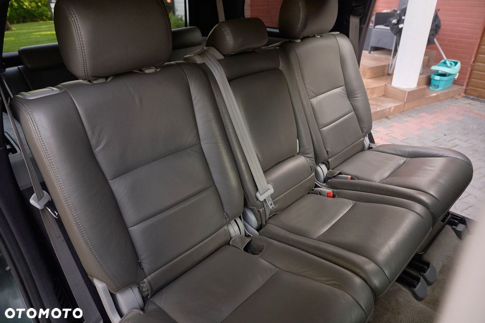 Toyota Sequoia - 26