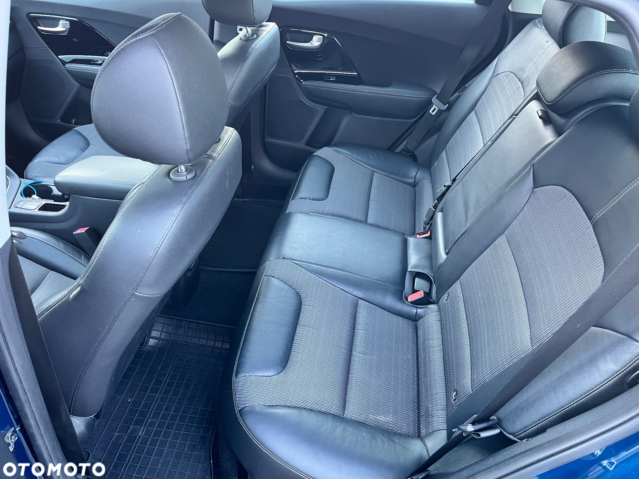 Kia Niro 1.6 GDI Hybrid L - 17