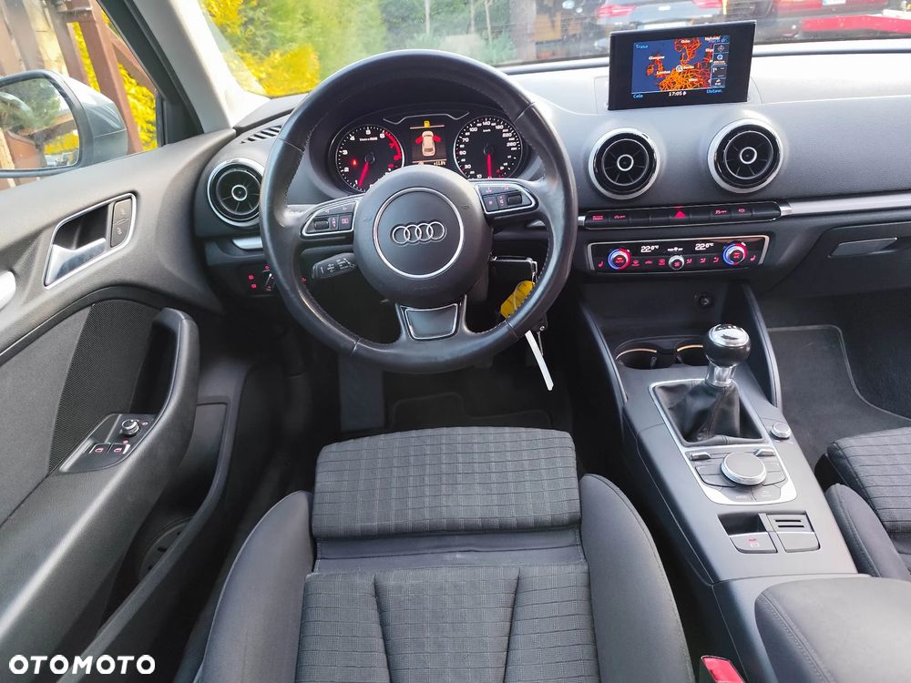 Audi A3 3-drzwiowe 1.4 TFSI Ambition - 6