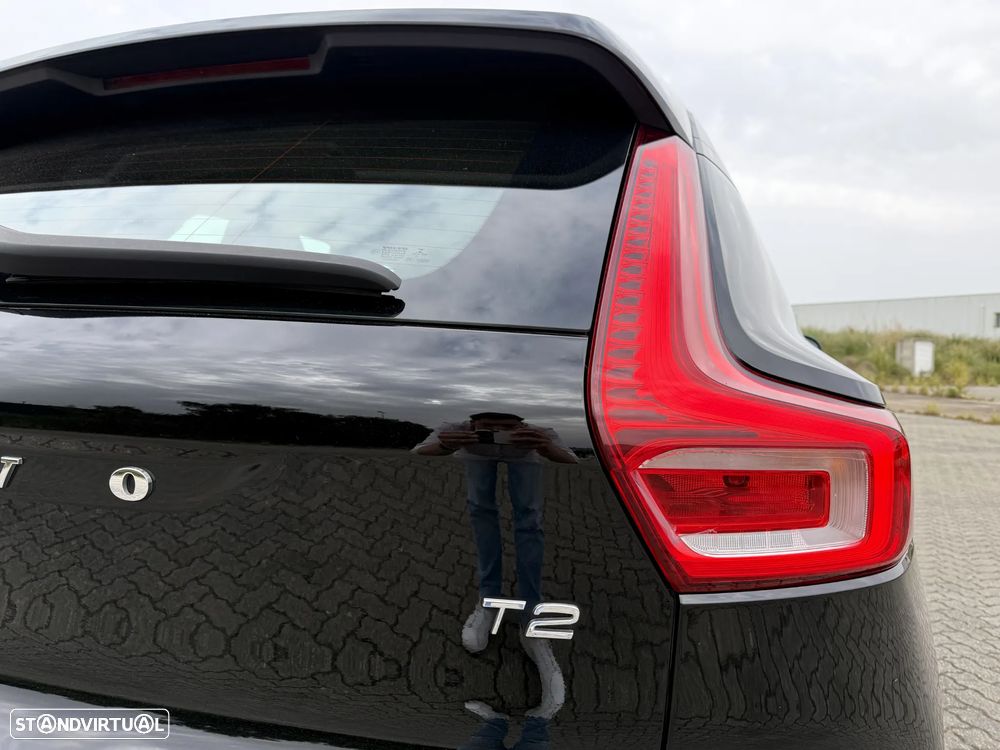 Volvo XC 40 1.5 T2 Momentum - 16