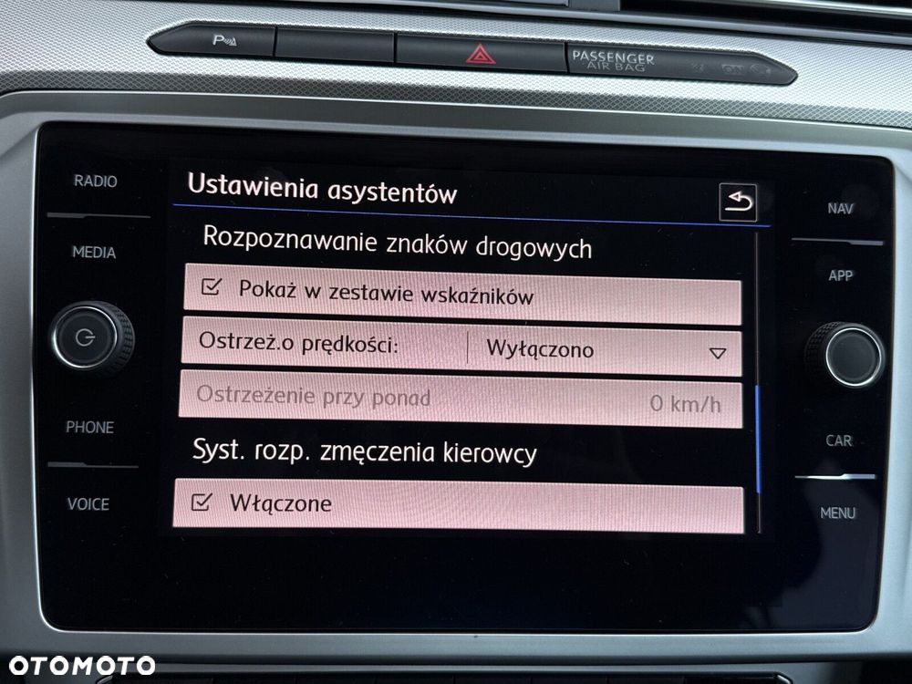 Volkswagen Passat 1.8 TSI BMT Comfortline DSG - 29
