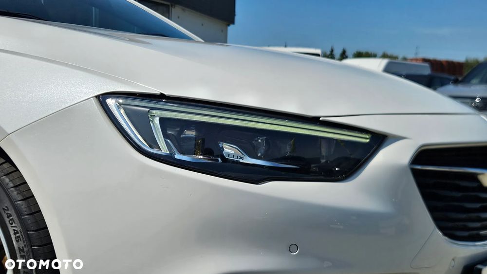 Opel Insignia 1.6 T Innovation S&S - 23