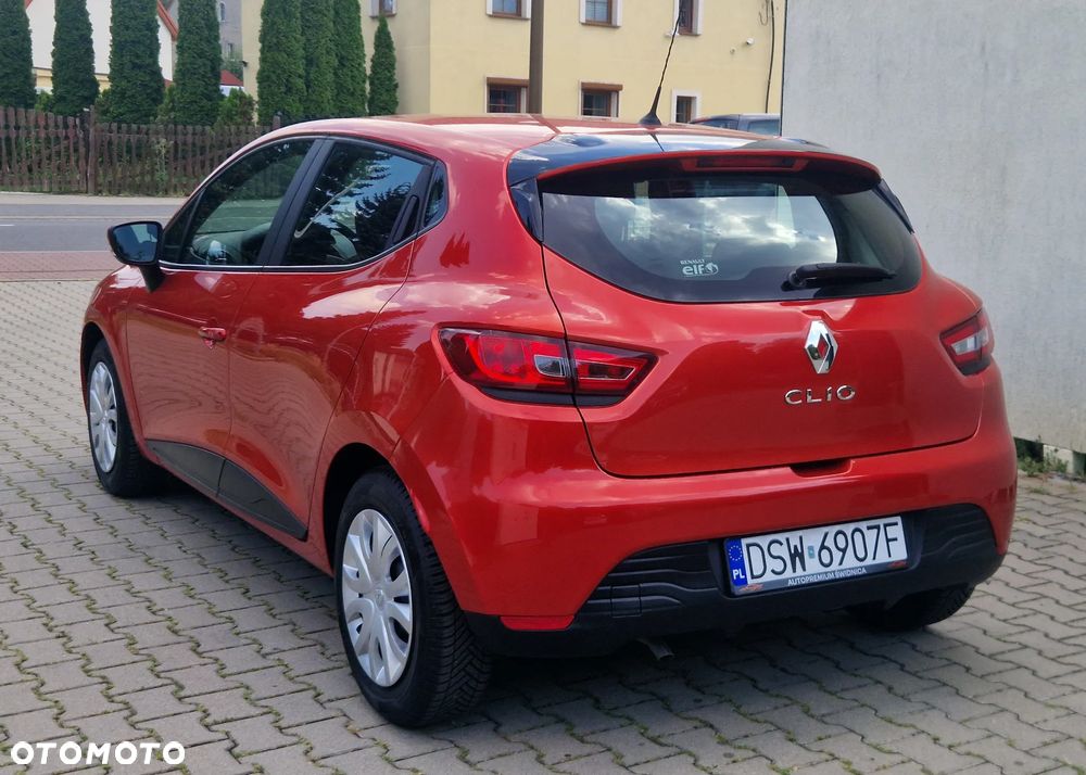 Renault Clio 1.2 16V 75 Experience - 3