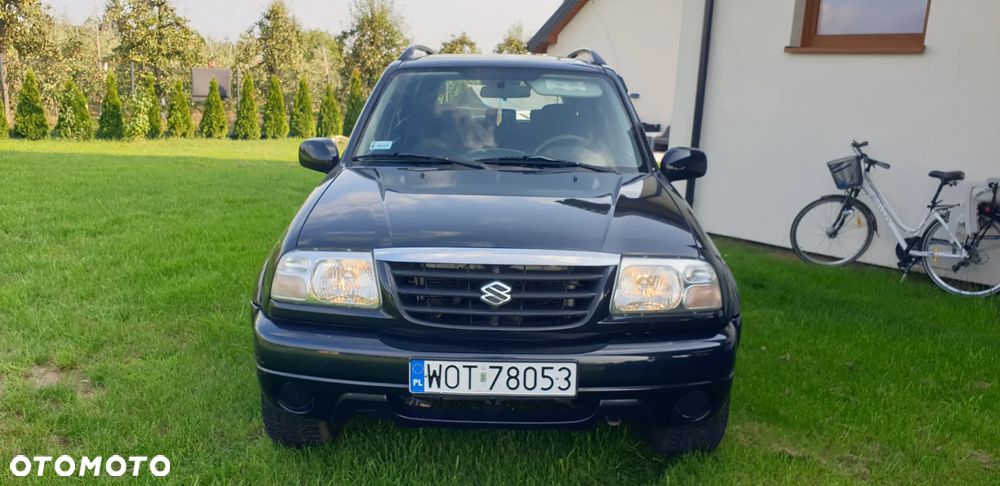 Suzuki Grand Vitara 2.0 - 9