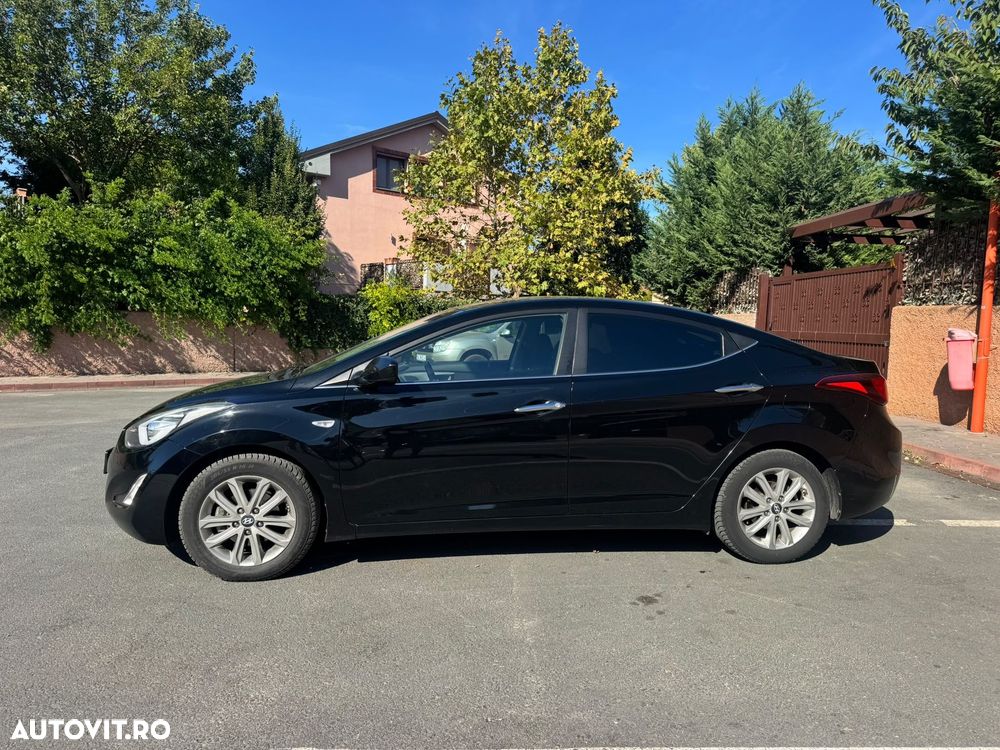 Hyundai Elantra 1.6 MPi Exclusive - 4