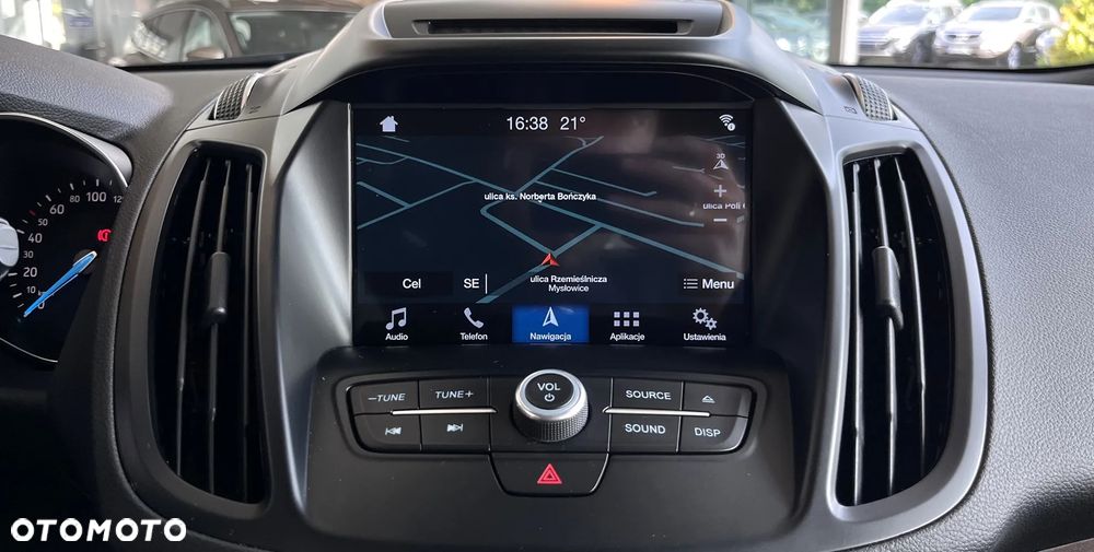 Ford Kuga 1.5 EcoBoost 2x4 Titanium - 27