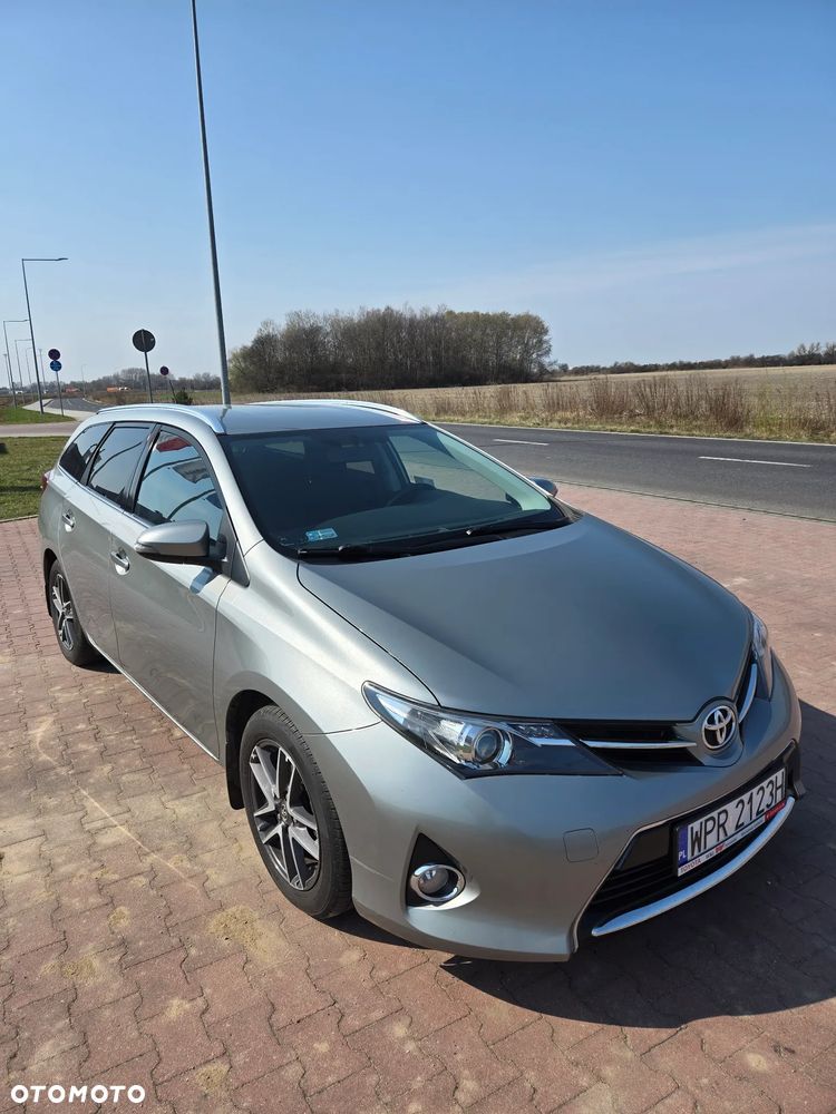 Toyota Auris 1.6 Premium Comfort MS - 1