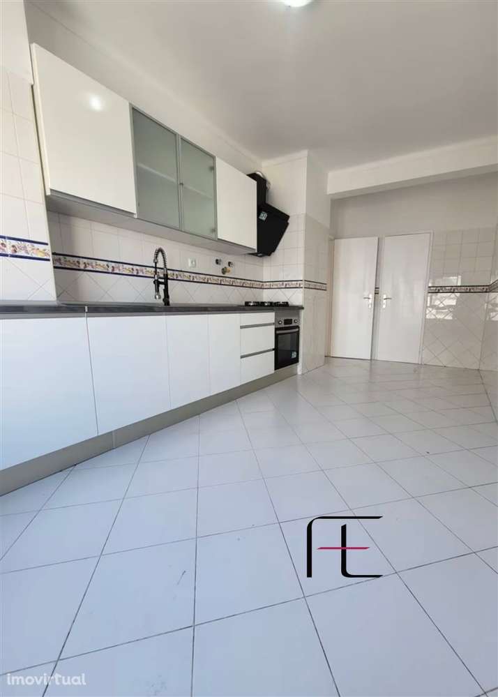 Apartamento T2 Venda em Seixal, Arrentela e Aldeia de Paio Pires,Seixa - Grande imagem: 2/11